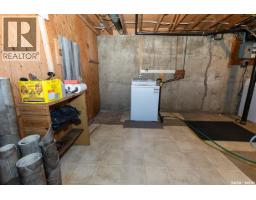 336 Columbia Avenue, Kerrobert, SK S0L1R0 Photo 42