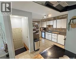 4pc Bathroom - 511 101st Street, North Battleford, SK S9A0Y5 Photo 10