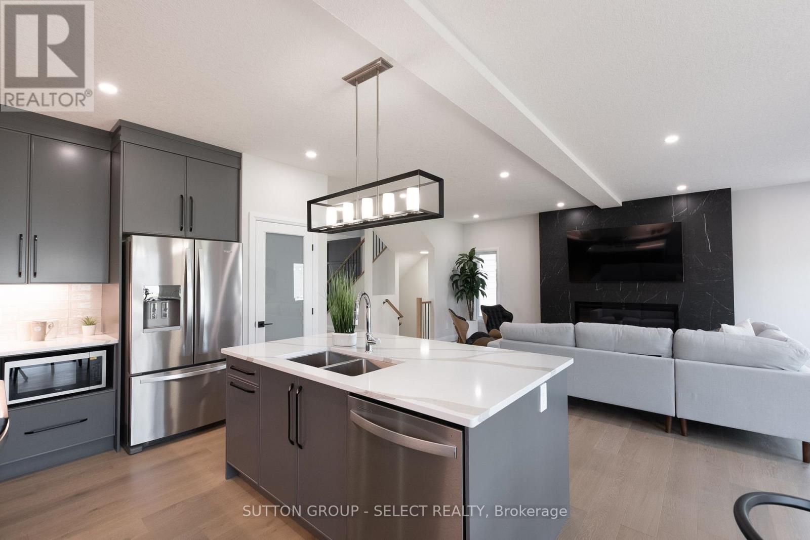 6342 HEATHWOODS AVENUE - 9