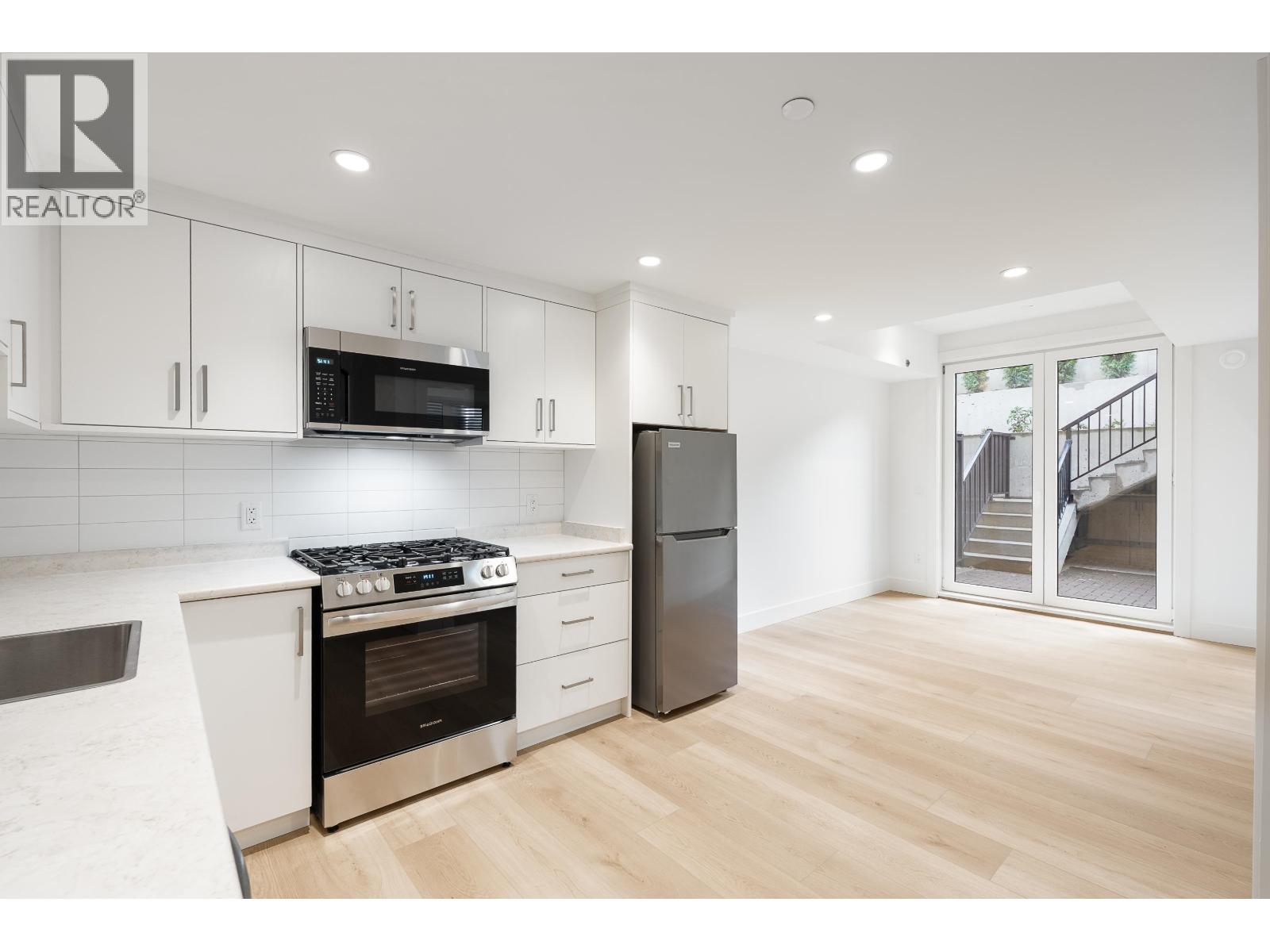 6460 BRUCE STREET, West Vancouver