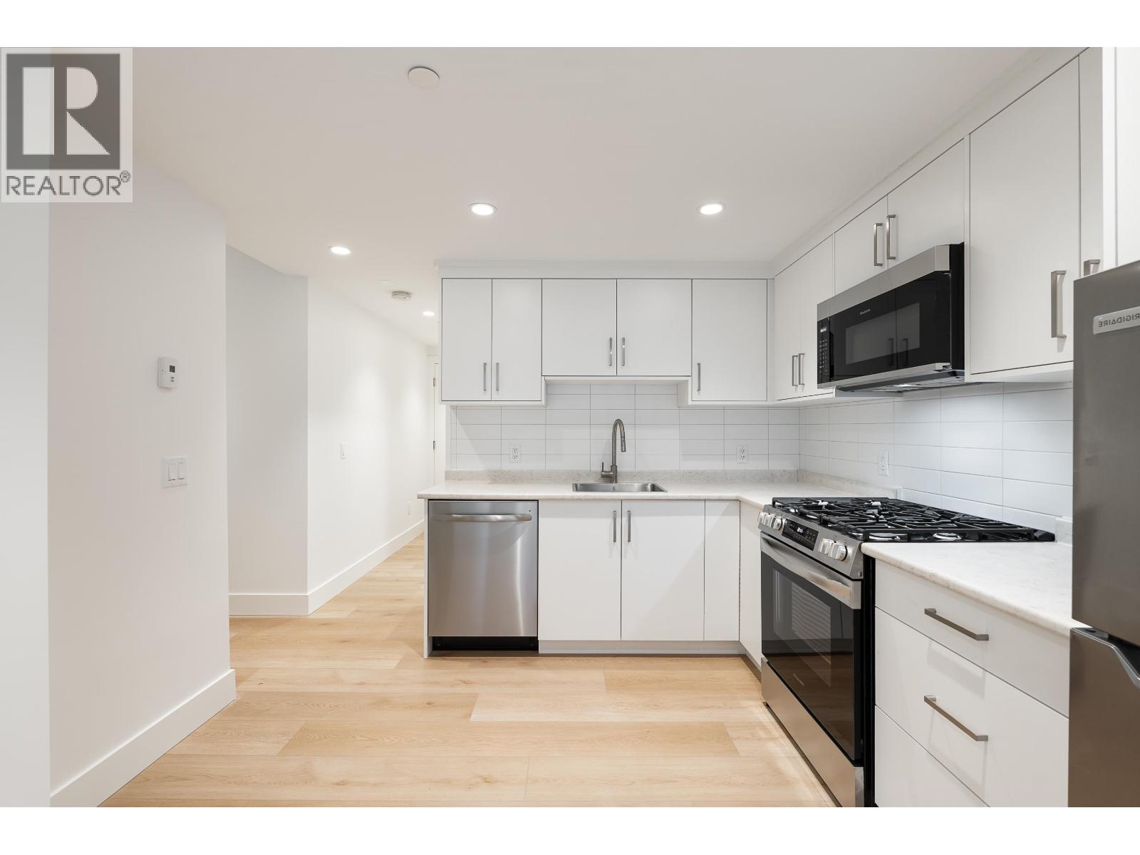 6460 BRUCE STREET, West Vancouver