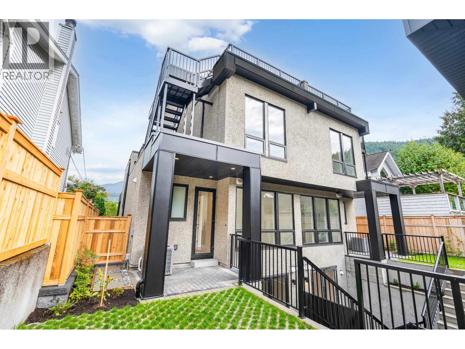6460 BRUCE STREET, West Vancouver