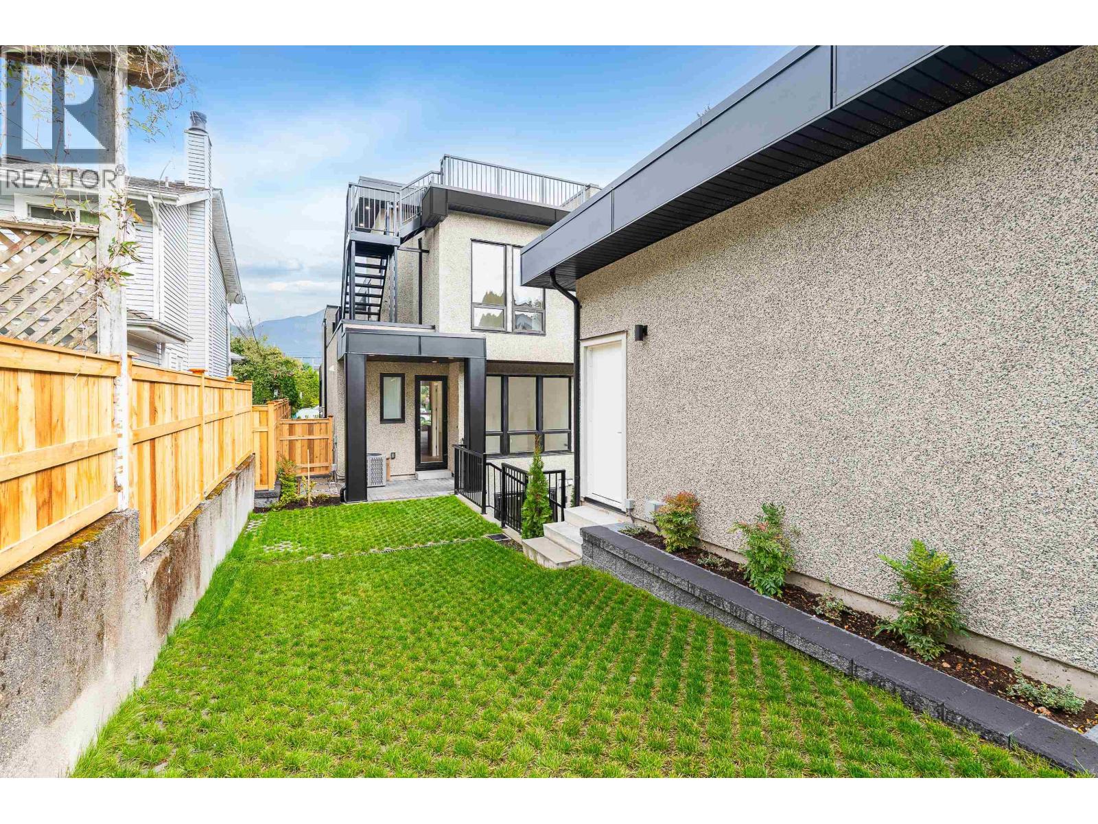 6460 BRUCE STREET, West Vancouver