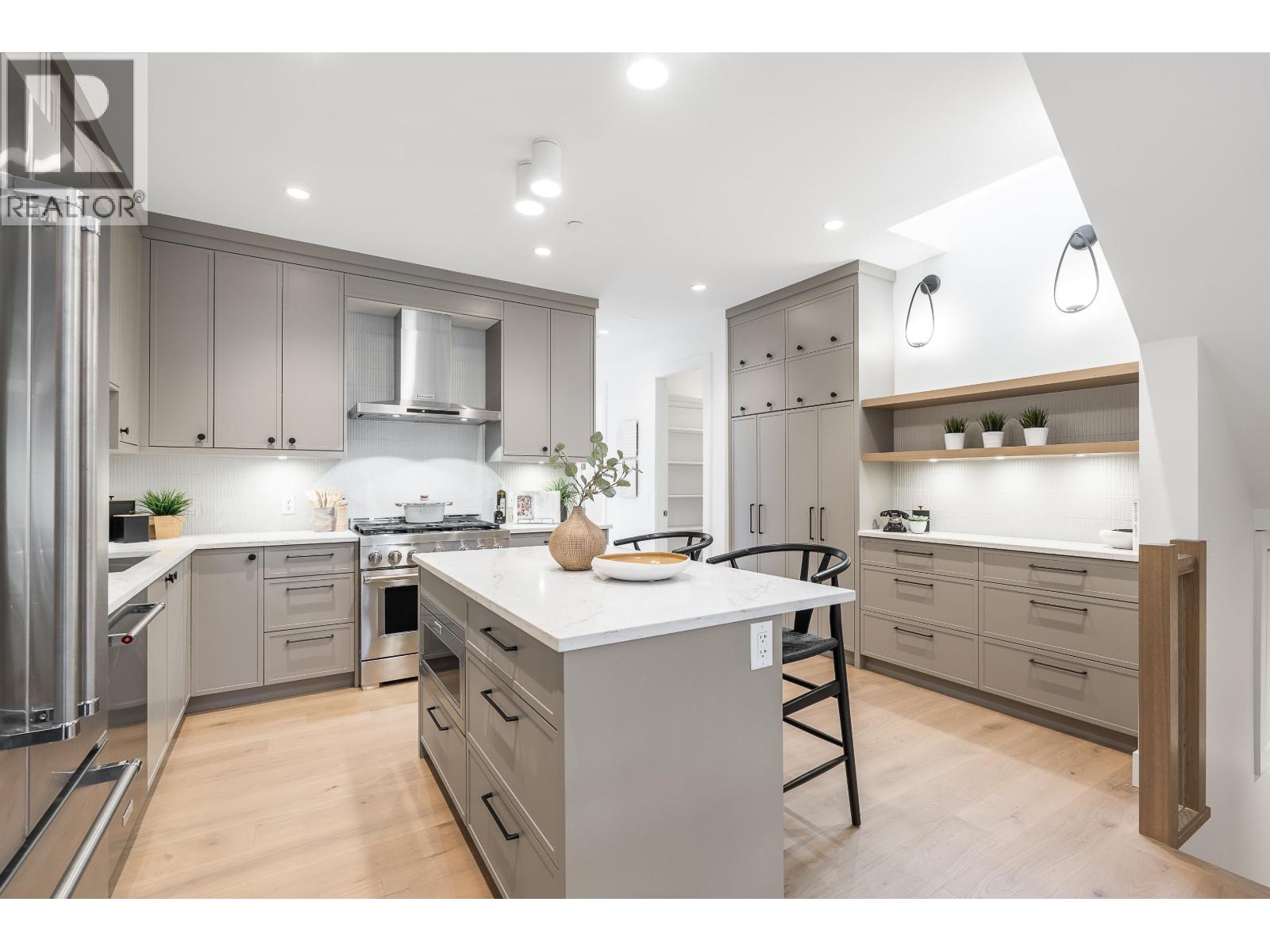 6460 BRUCE STREET, West Vancouver