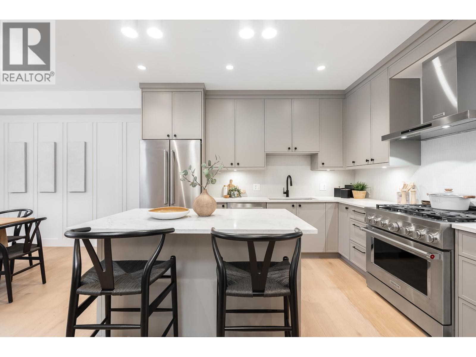 6460 BRUCE STREET, West Vancouver
