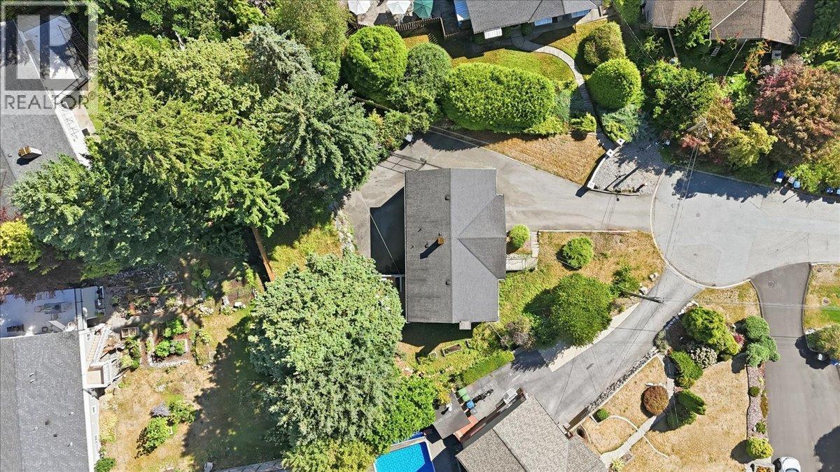 1617 STELLA PLACE, Port Coquitlam