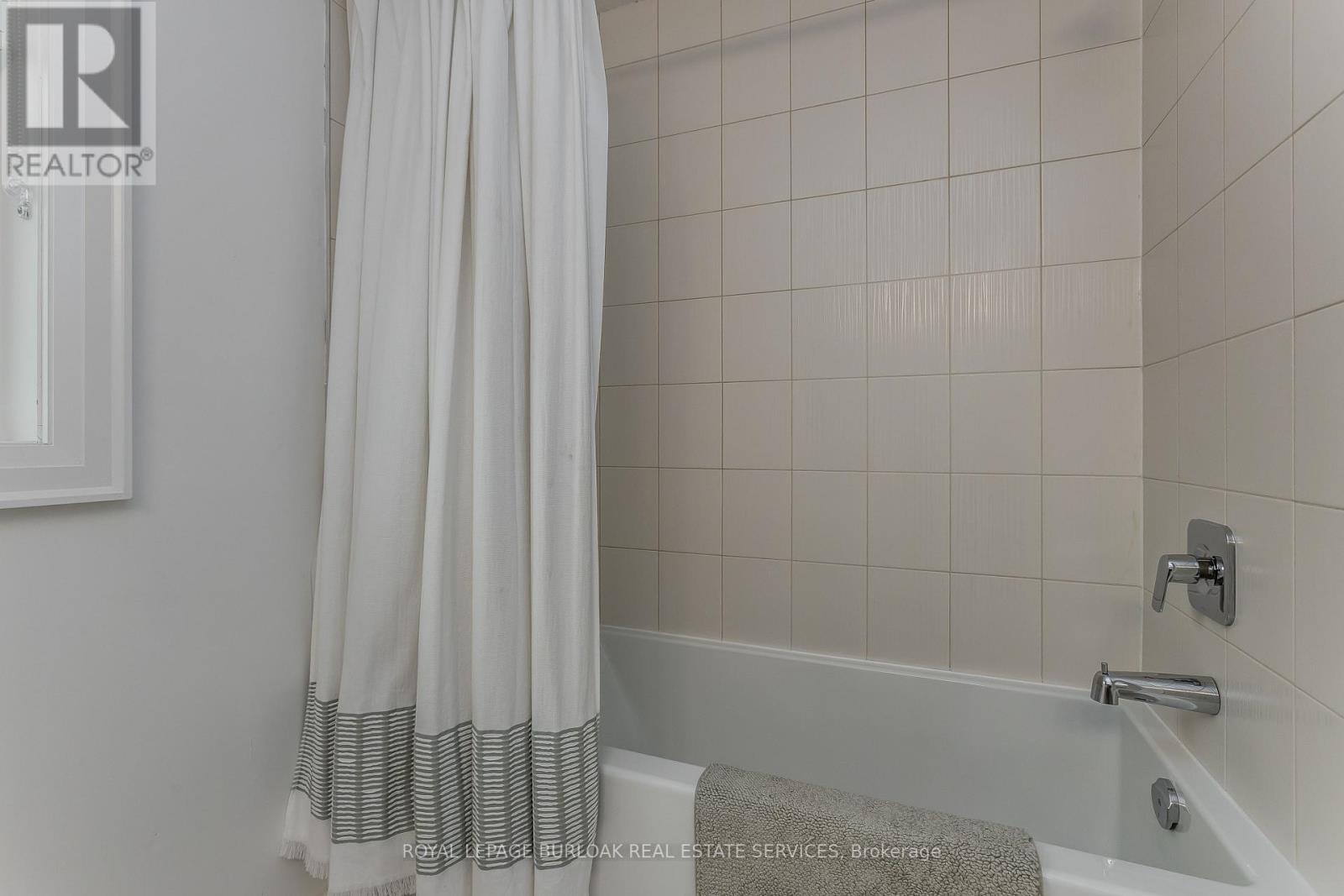 #3 2071 GHENT AVENUE - Image 34