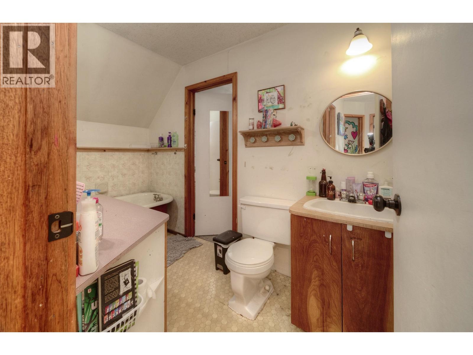 2211 DOYLE ROAD - Image 20