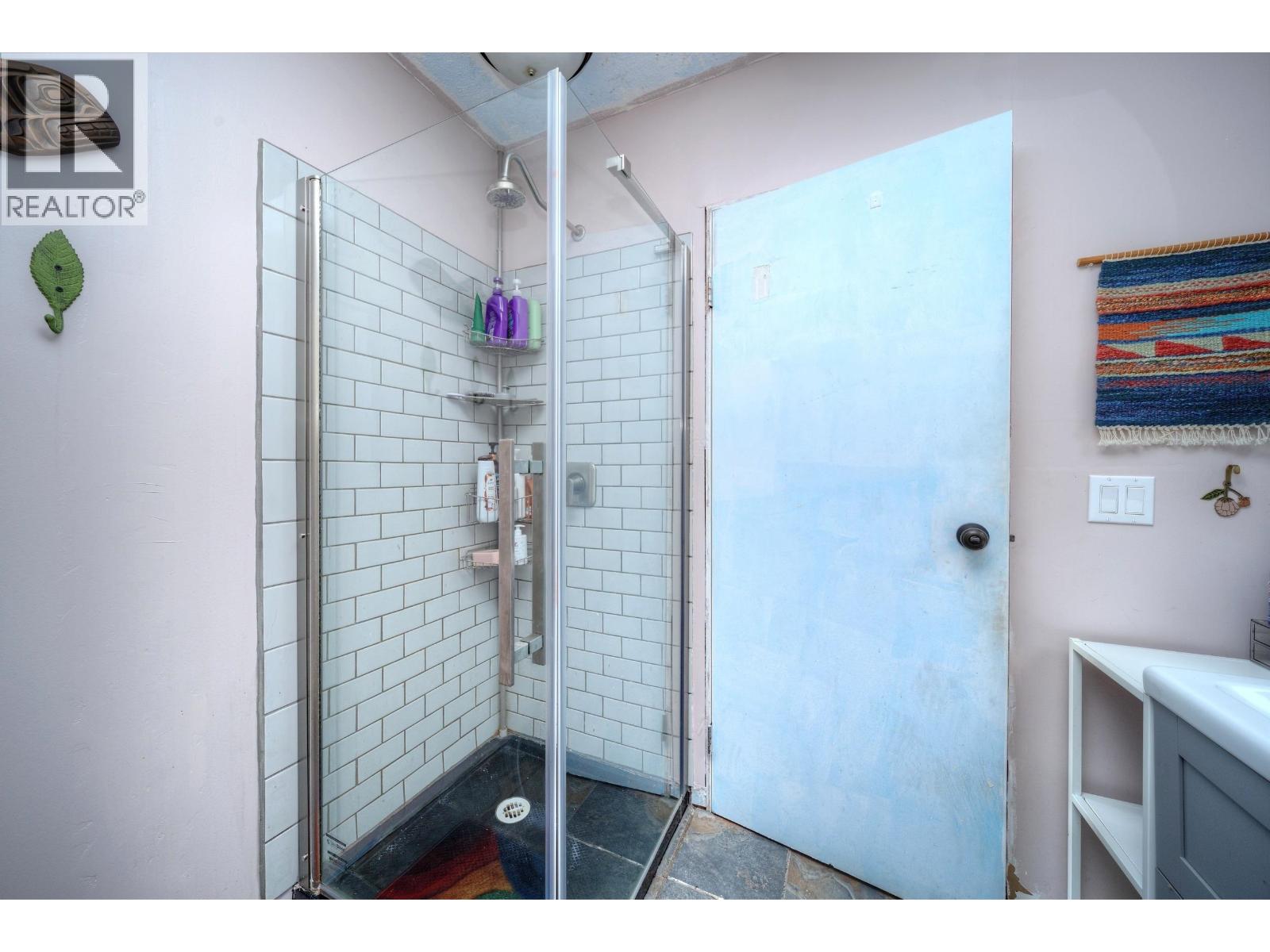 2211 DOYLE ROAD - 12