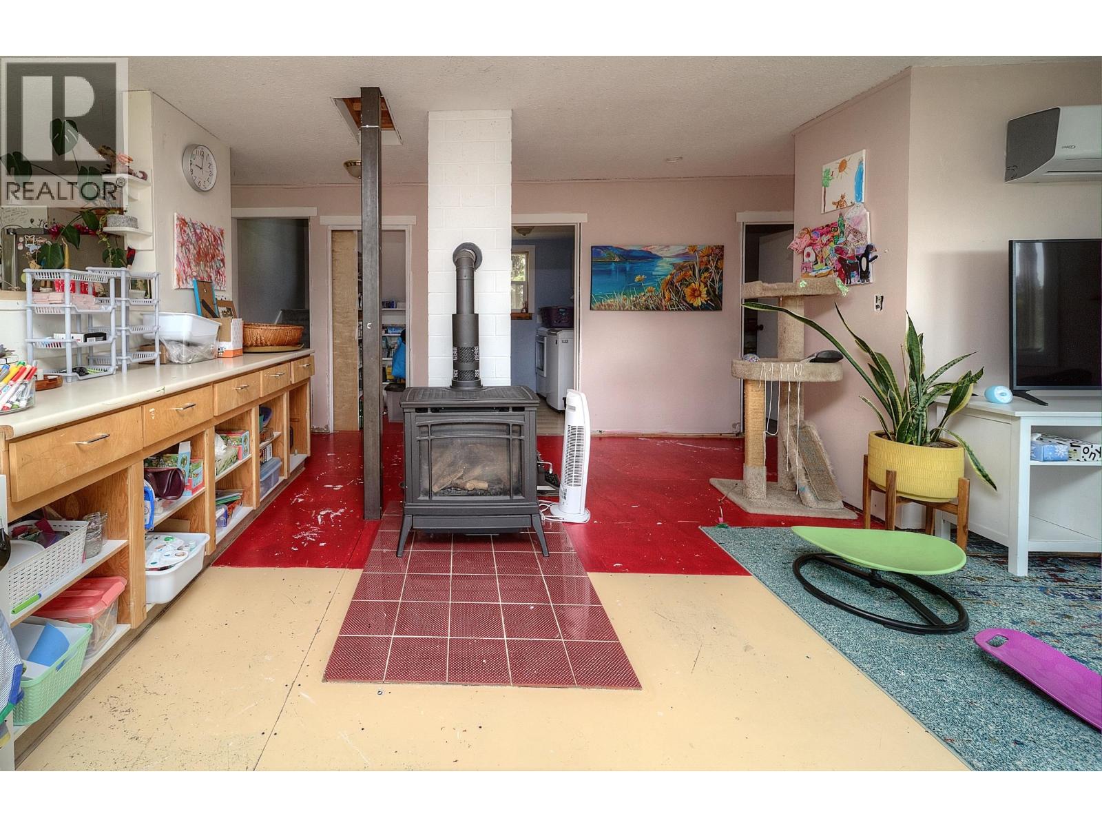 2211 DOYLE ROAD - 24