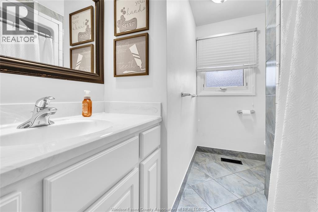 3981 WHITNEY - Image 23
