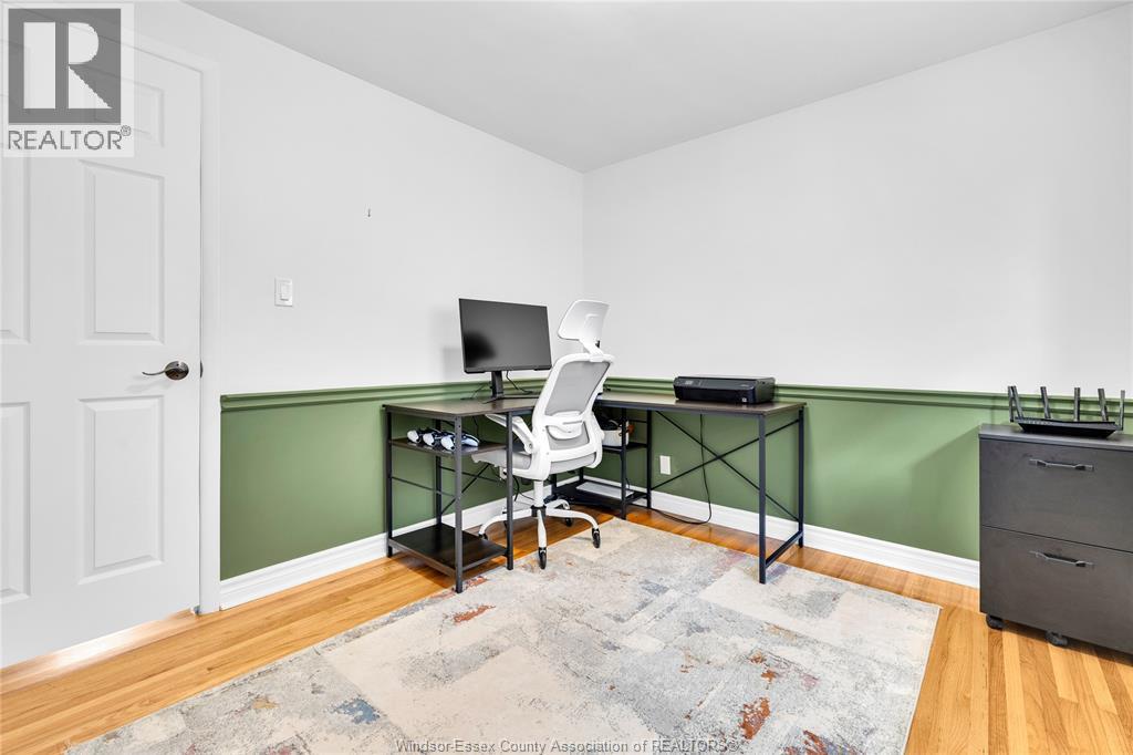 3981 WHITNEY - 22