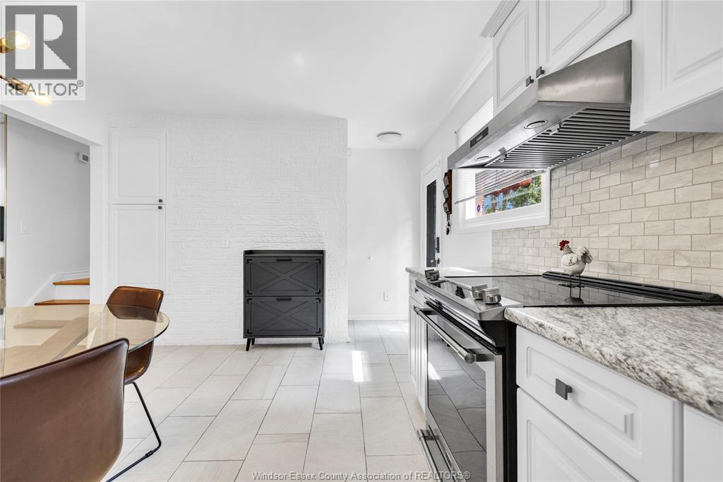 3981 WHITNEY - 14