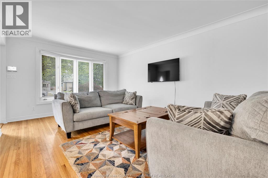 3981 WHITNEY - 19