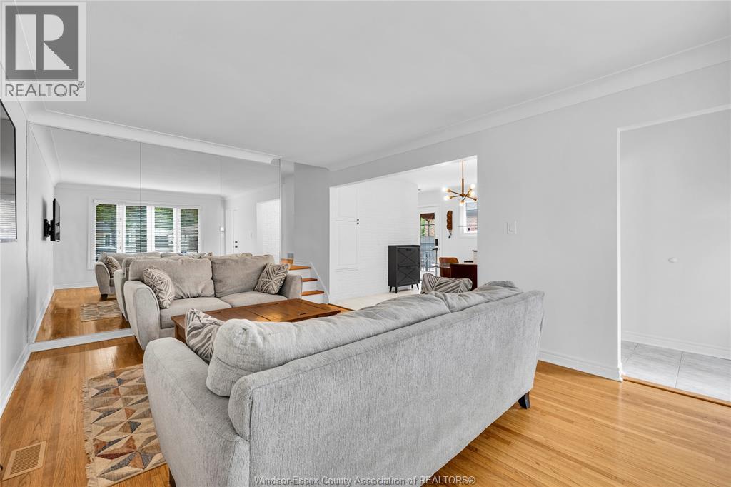 3981 WHITNEY - 20