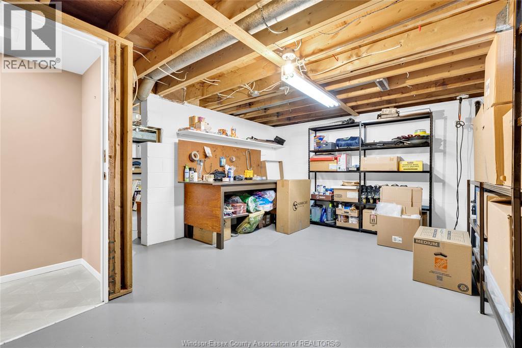 3981 WHITNEY - Image 34