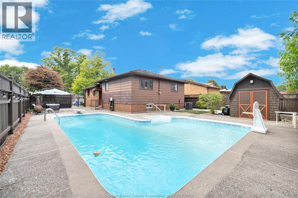 3981 WHITNEY - Image 39