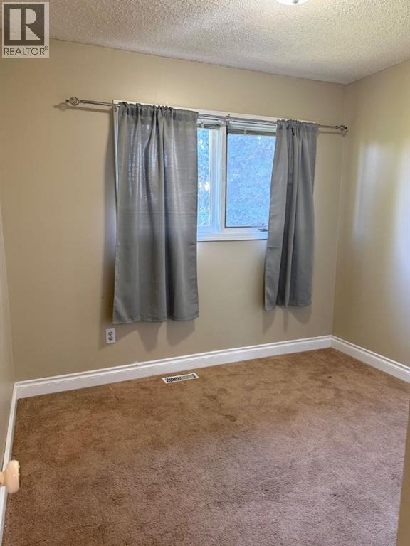 106 Ojibwa Place W - 16