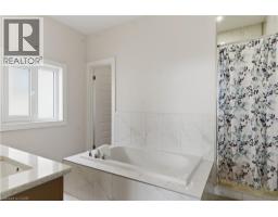 2000 Maddex Way, London, ON N5X0M9 Photo 41