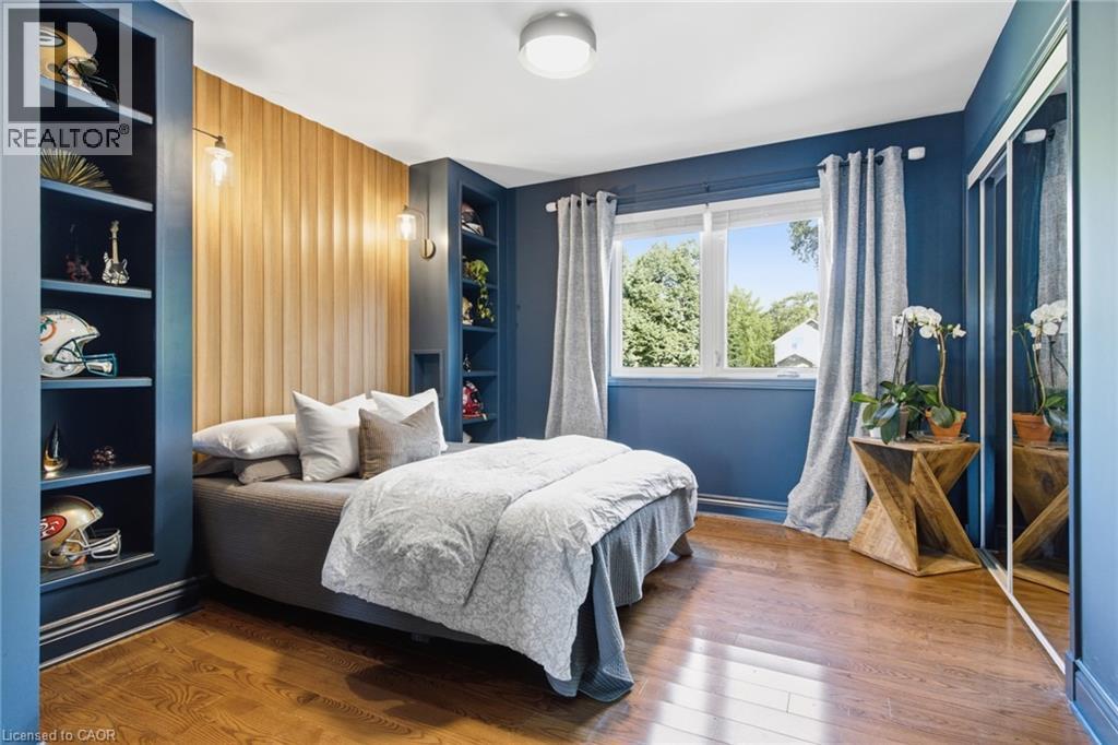 445 SHERRING Street - Image 32