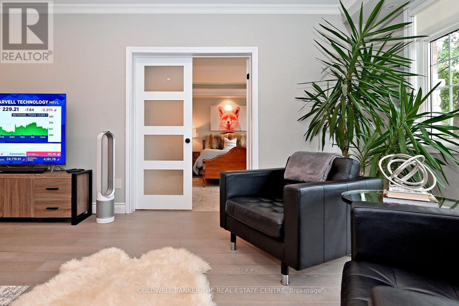 #16 520 SILKEN LAUMANN DRIVE - 26