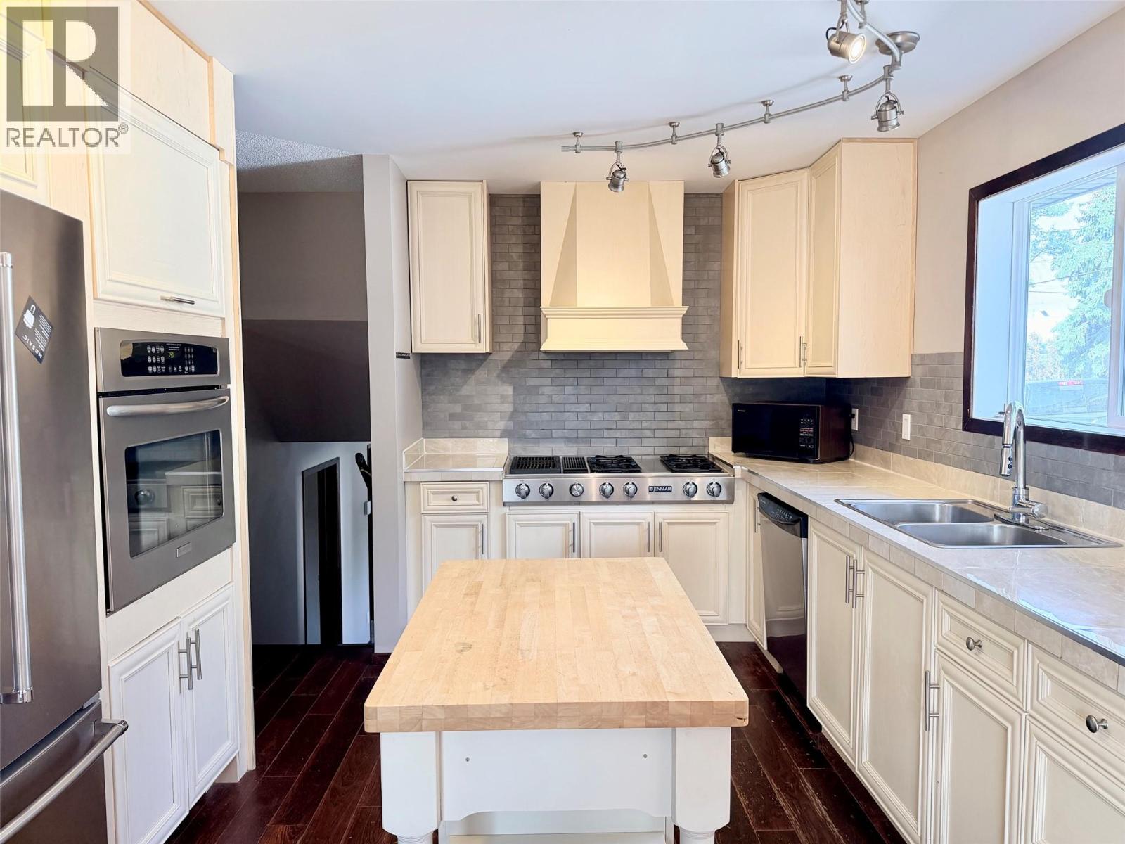 1804 Elm Street - 8