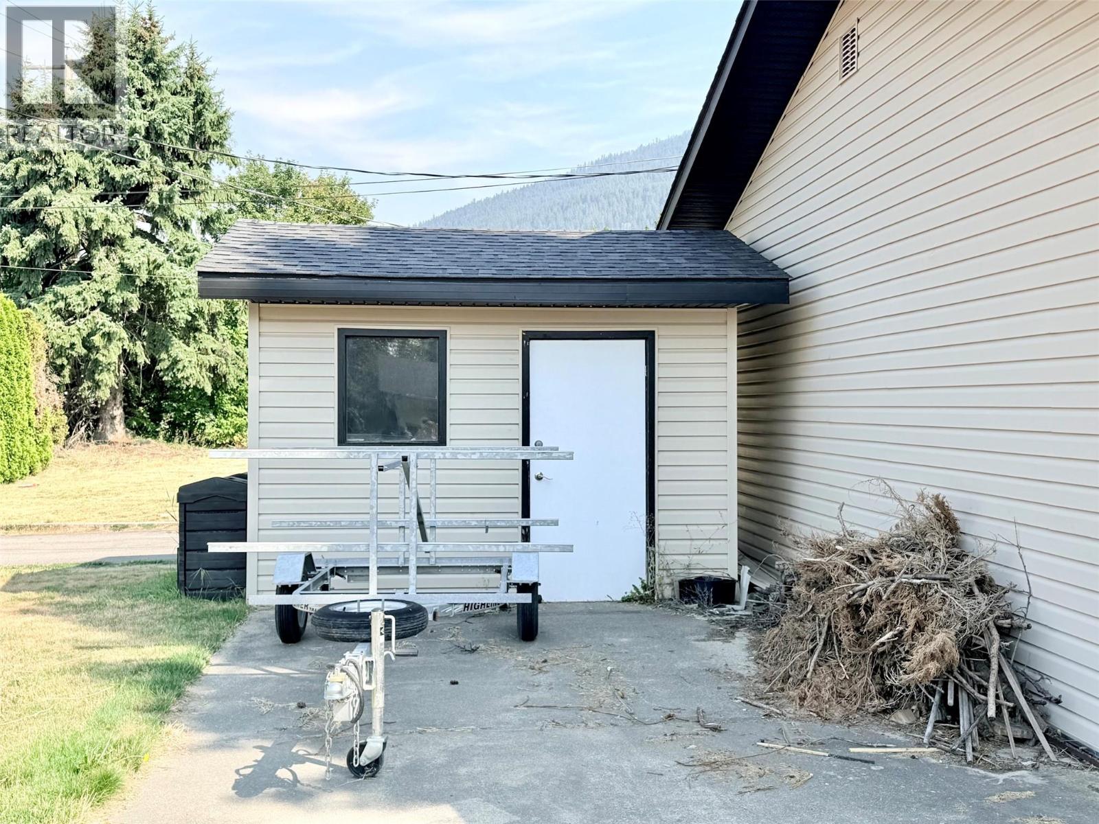 1804 Elm Street - 40