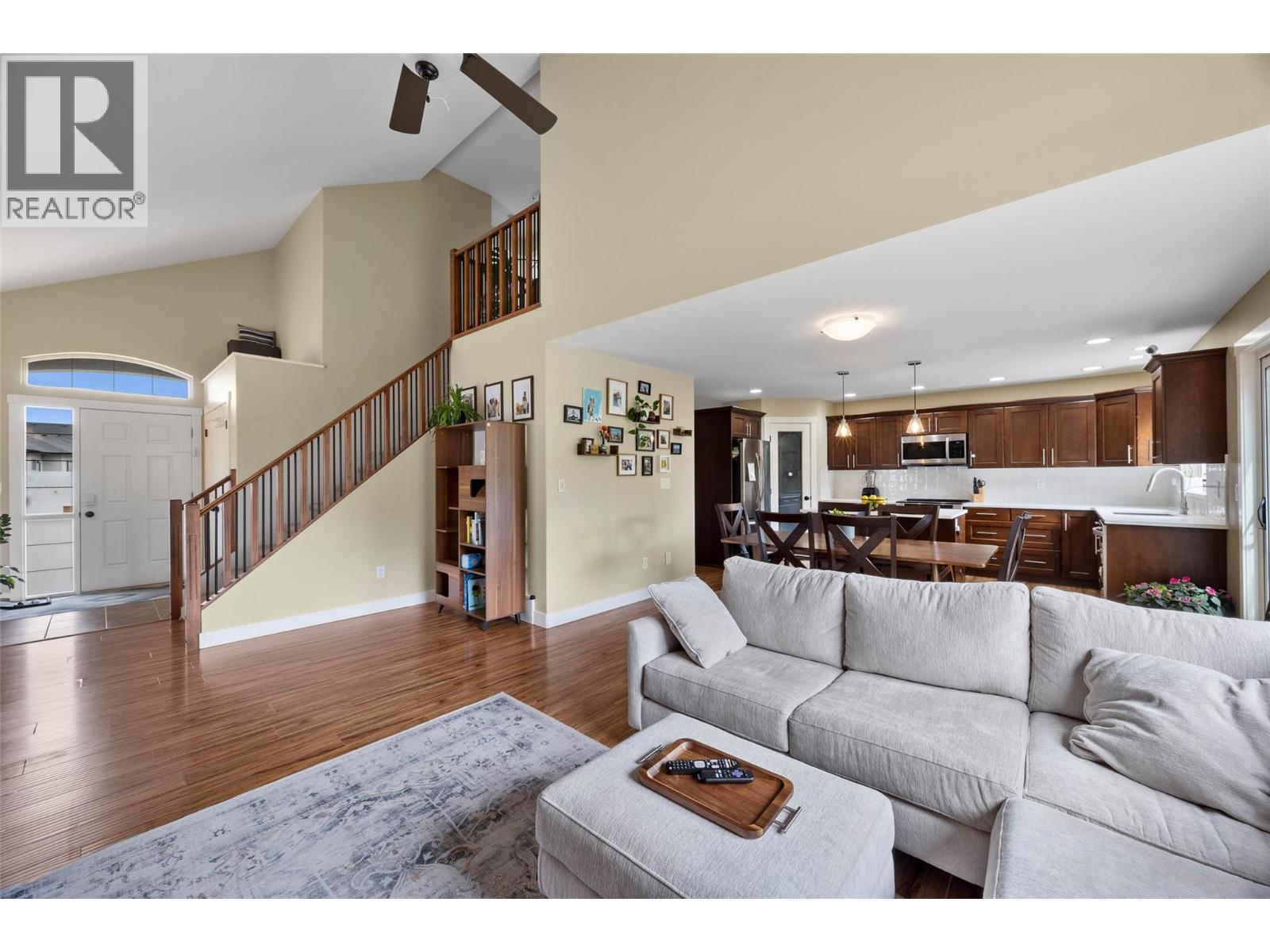 1948 Snowberry Crescent - 7