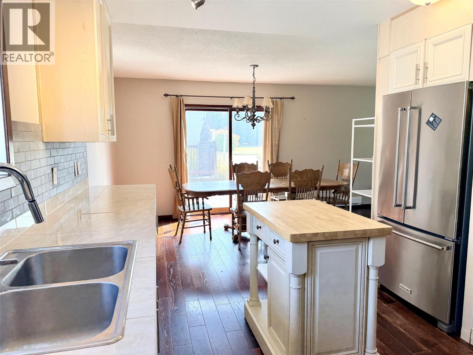 1804 Elm Street - 10