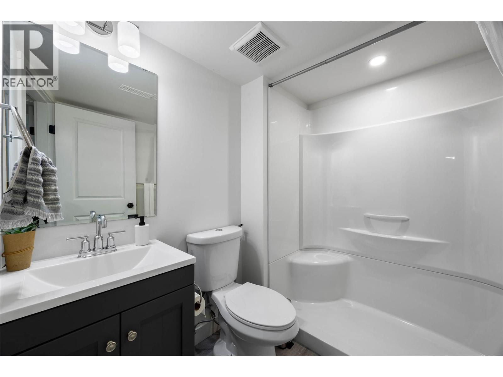 1948 Snowberry Crescent - 33
