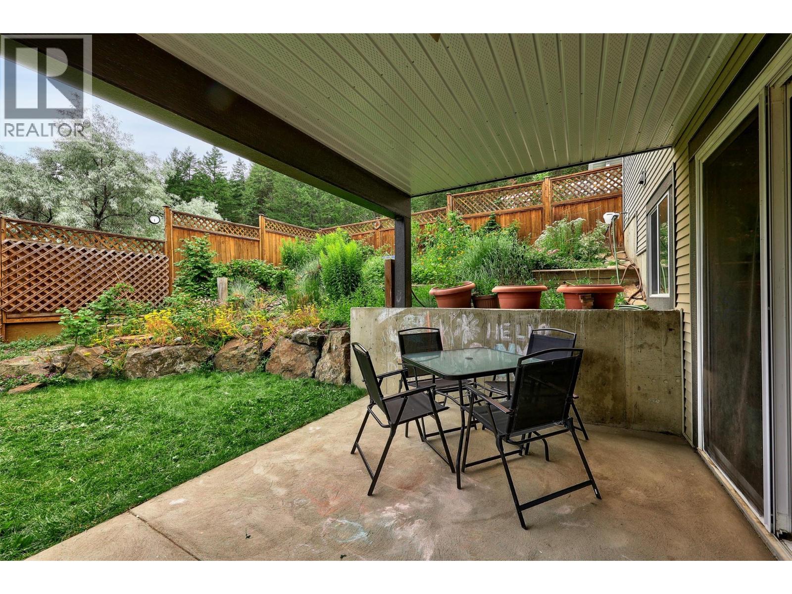 1948 Snowberry Crescent - Image 39