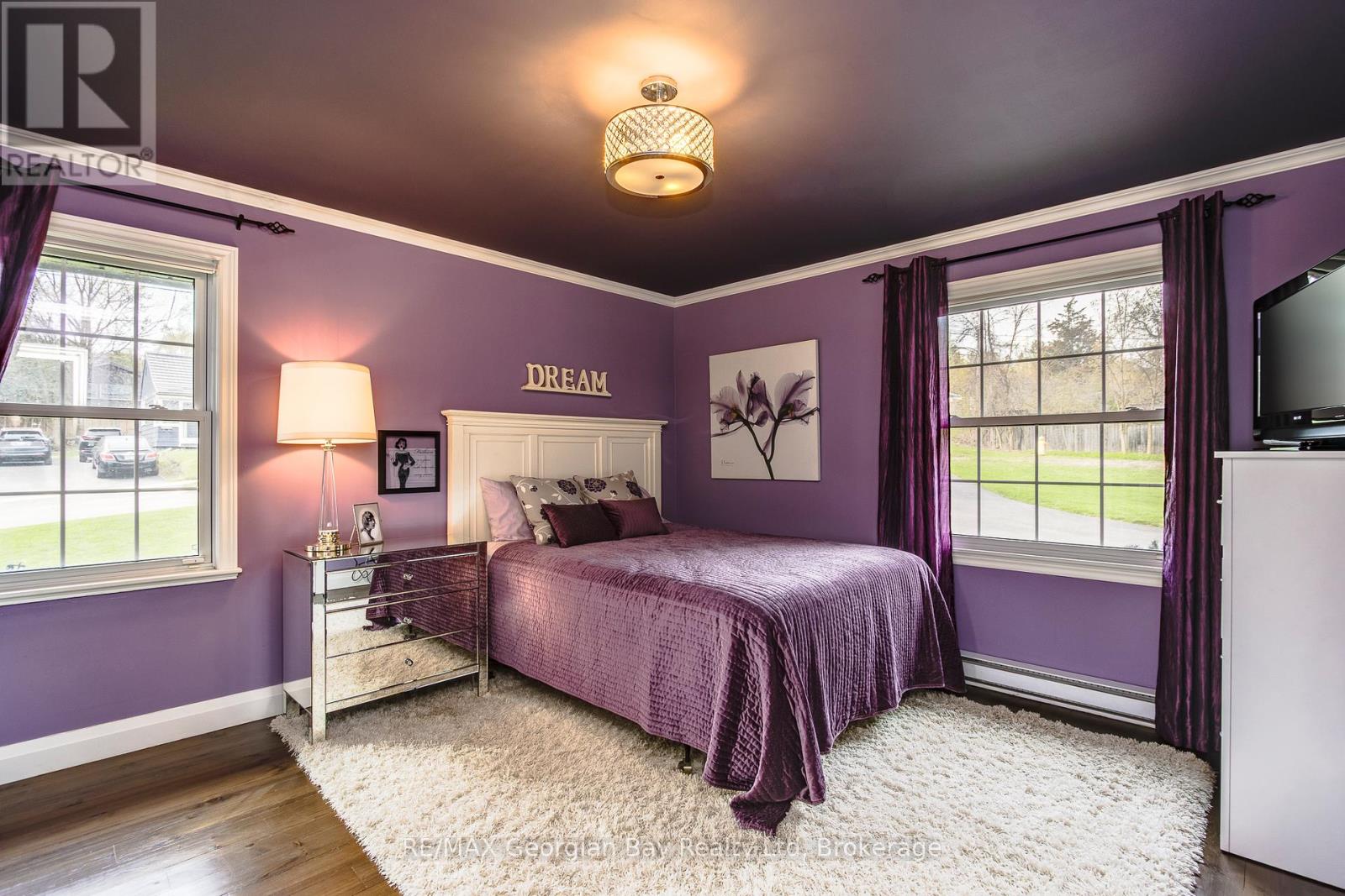 736 VICTORIA STREET - Image 16