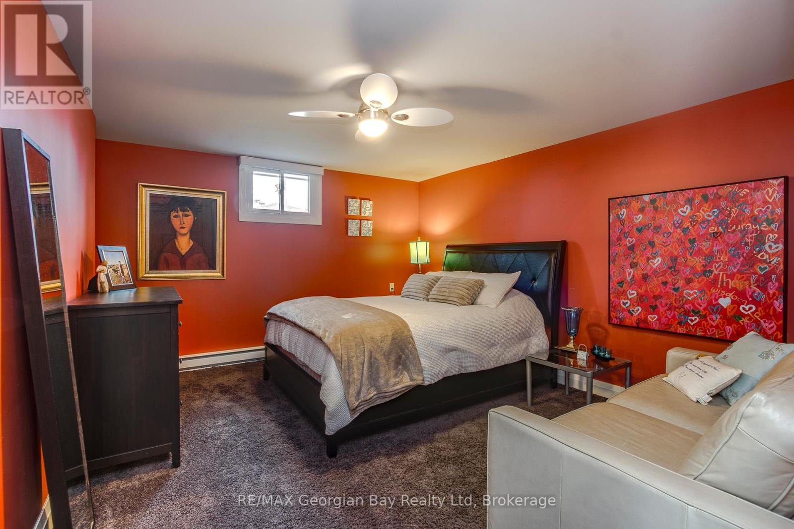 736 VICTORIA STREET - Image 27