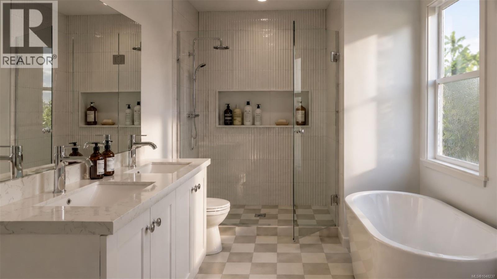 #1 768 Lindsay St - 3