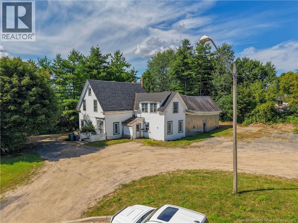 24 Vanhorne Court - 2