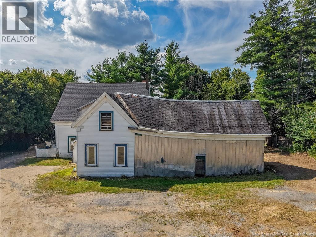 24 Vanhorne Court - 26