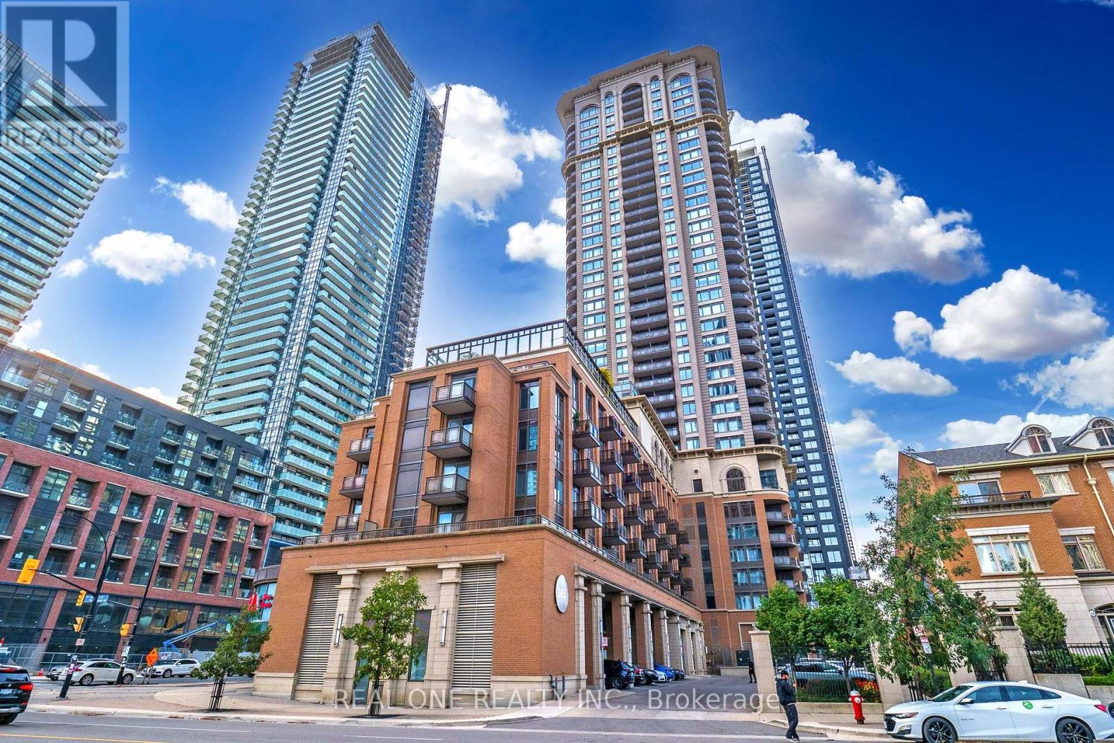 Photo of 385 Prince Of Wales Drive