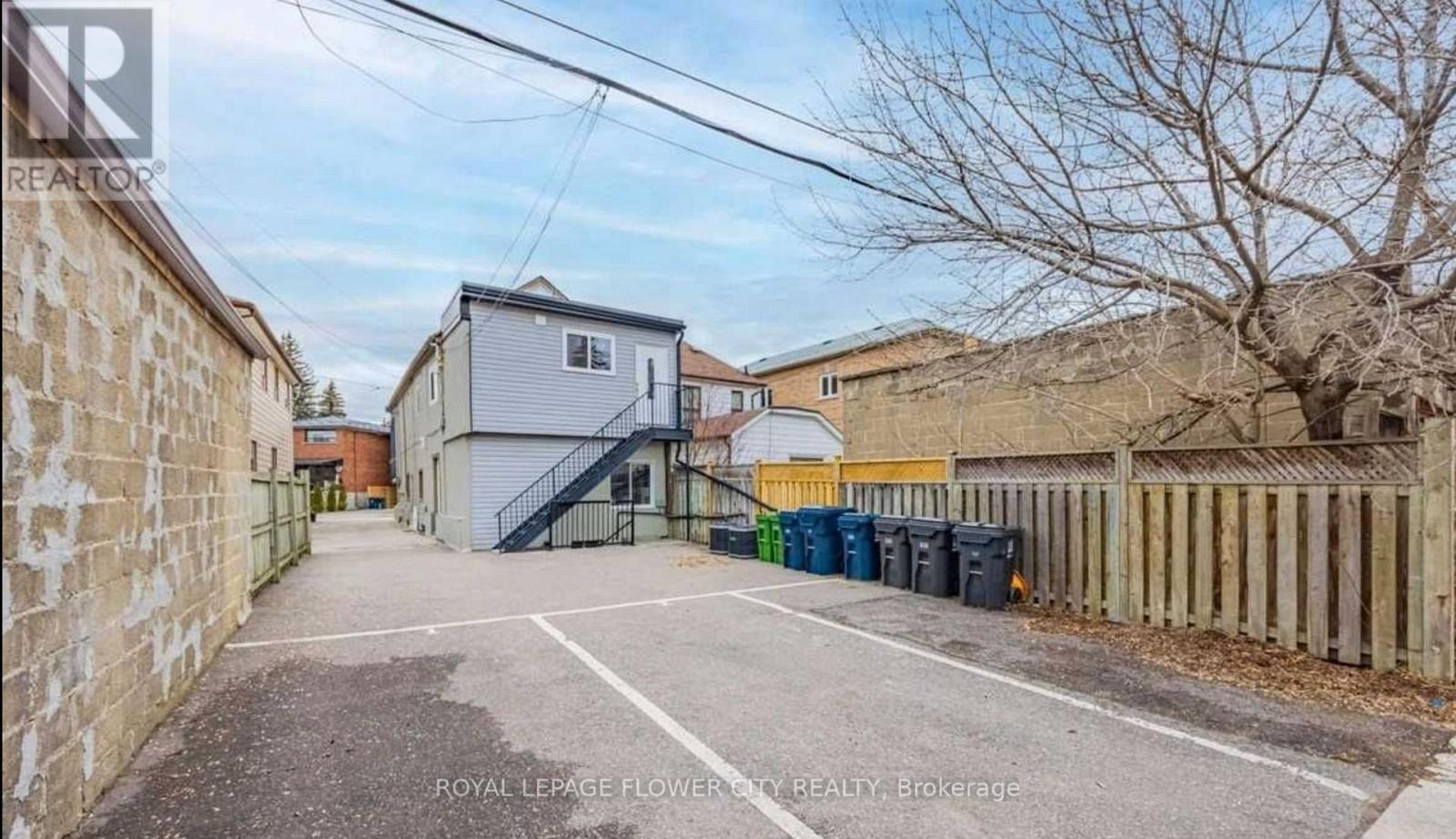 29 BERNICE CRESCENT - 2