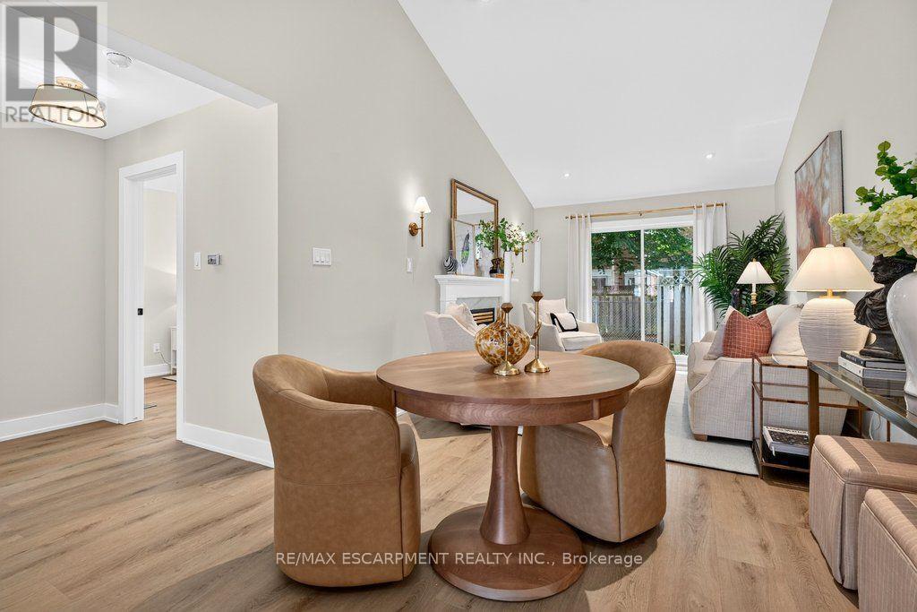 #5 2435 WOODWARD AVENUE - Image 12