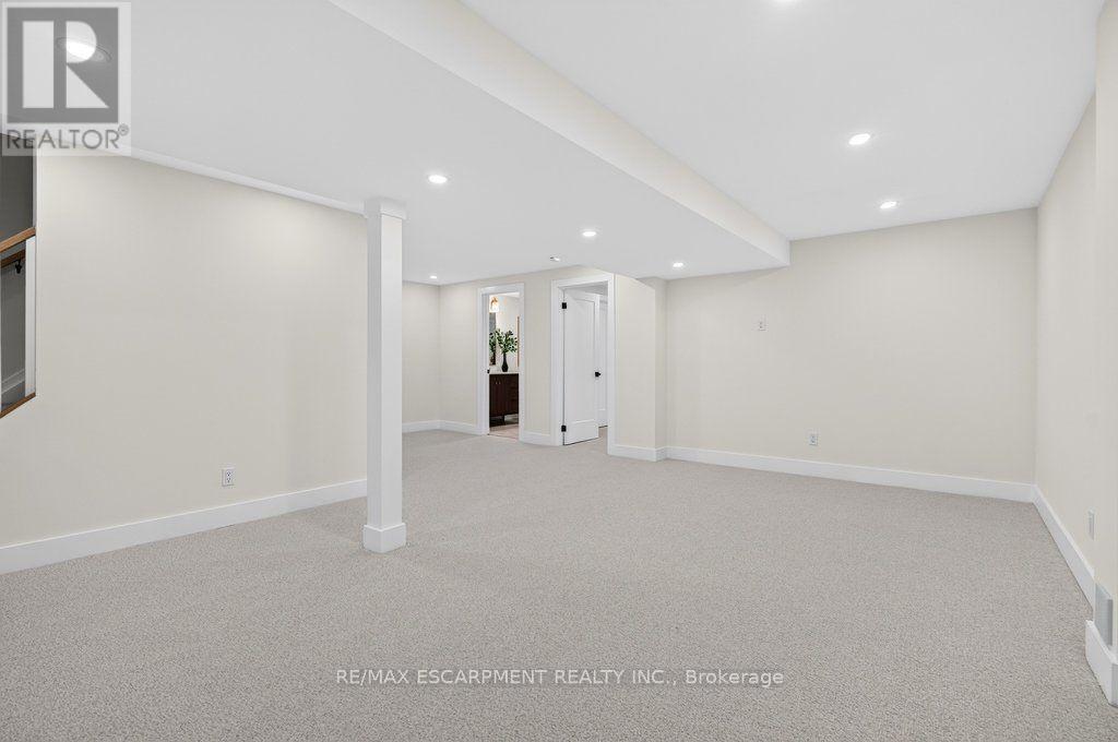 #5 2435 WOODWARD AVENUE - Image 28