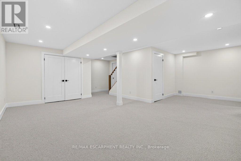 #5 2435 WOODWARD AVENUE - Image 29