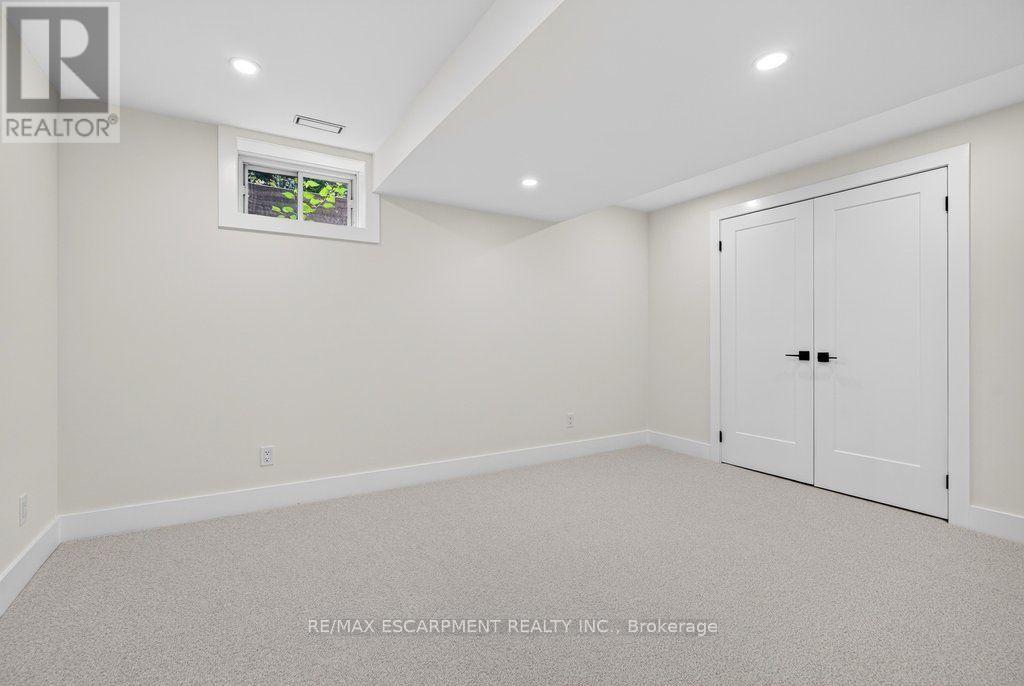 #5 2435 WOODWARD AVENUE - Image 30