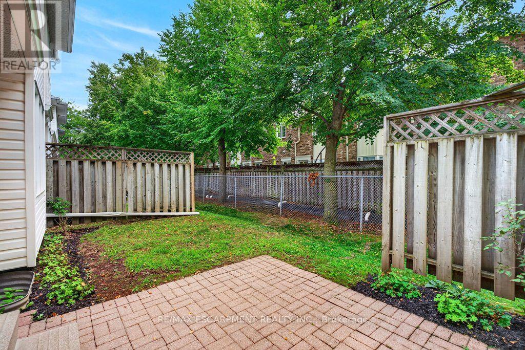 #5 2435 WOODWARD AVENUE - 34
