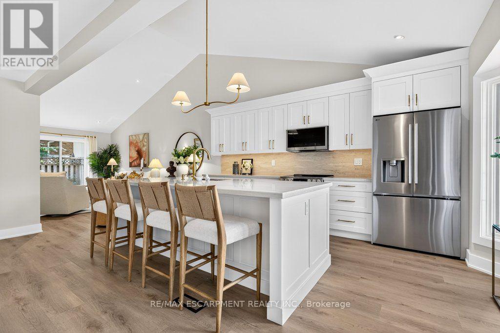 #5 2435 WOODWARD AVENUE - Image 7