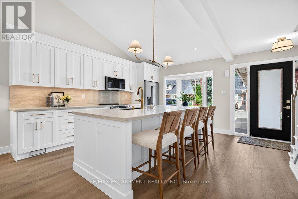 #5 2435 WOODWARD AVENUE - Image 8
