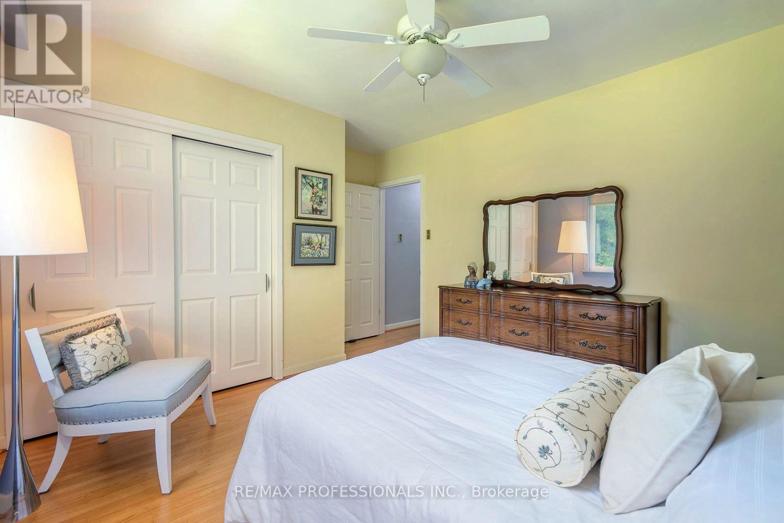 17 CLEARSIDE PLACE - 18