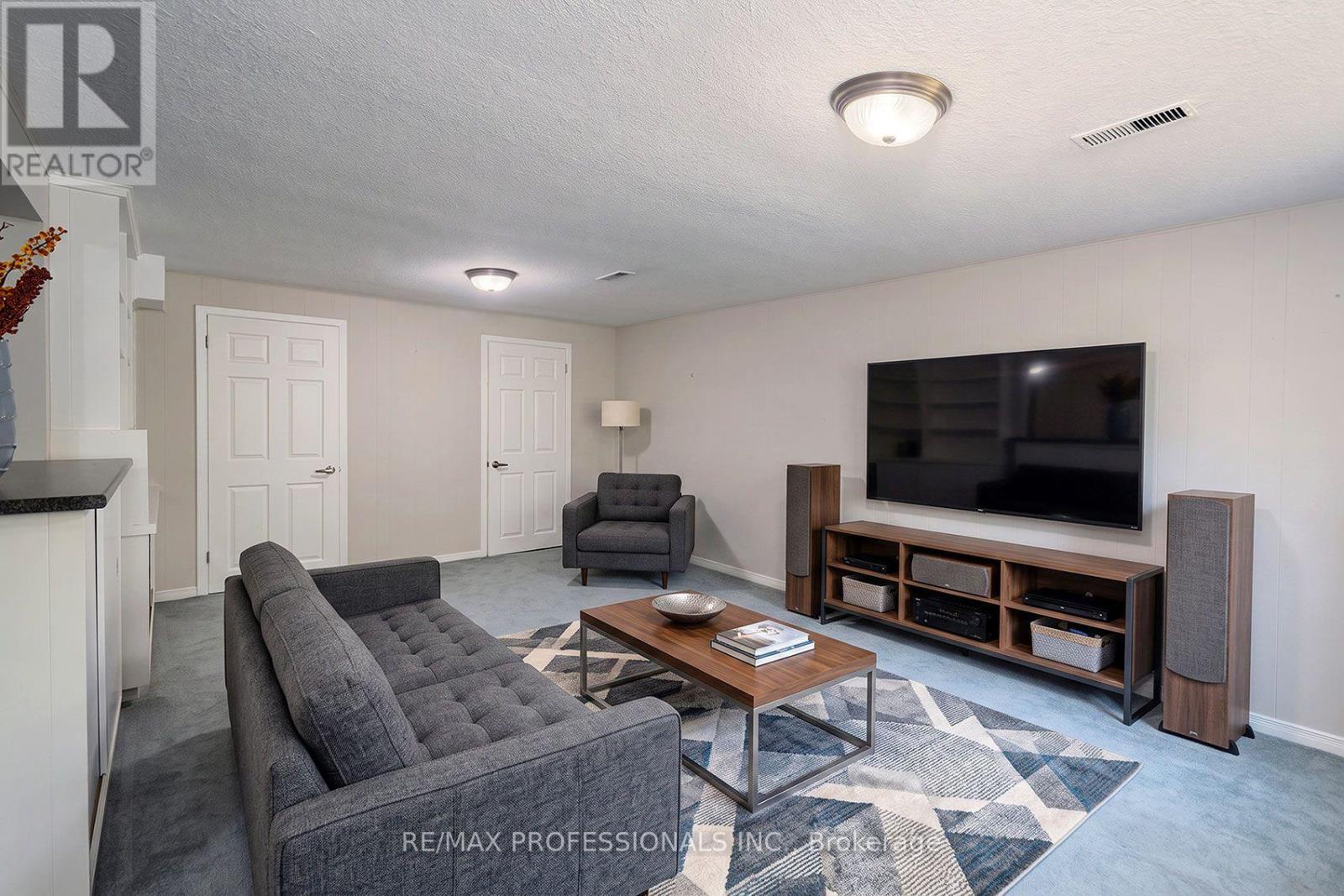 17 CLEARSIDE PLACE - 27