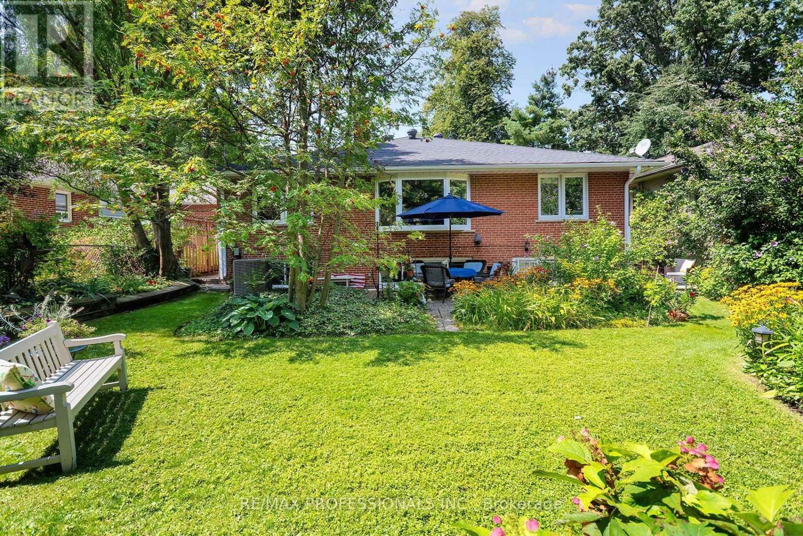 17 CLEARSIDE PLACE - Image 36