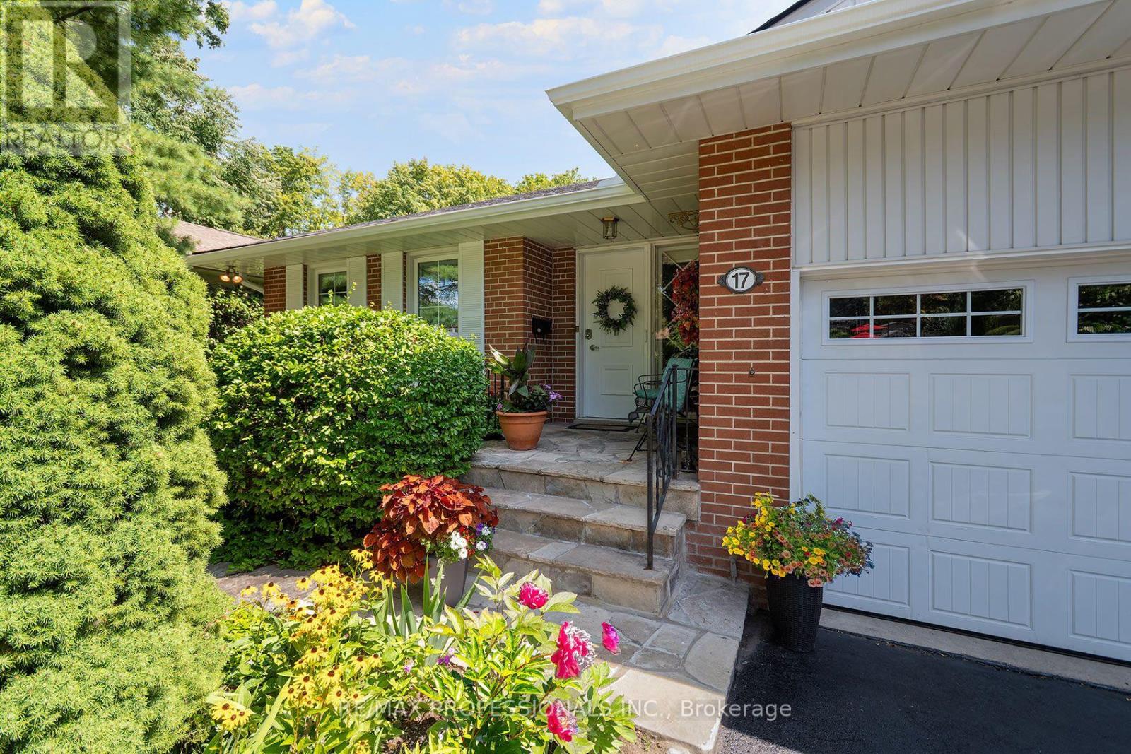 17 CLEARSIDE PLACE - Image 5
