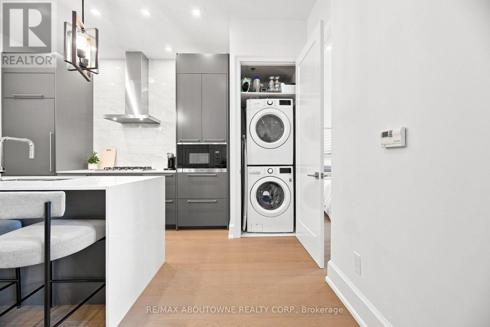 #106 1441 ELGIN STREET - 24